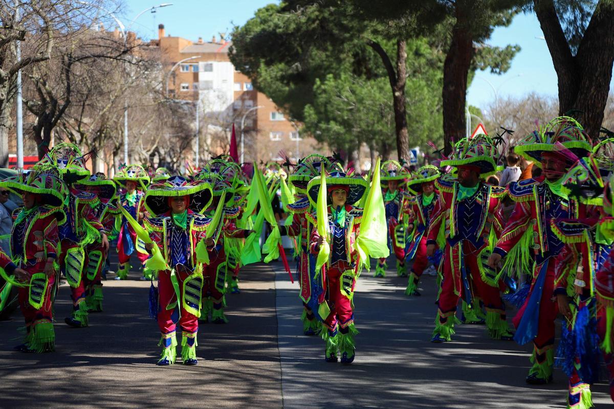 Fotogalería | Valdepasillas se consolida como culmen al Carnaval de Badajoz