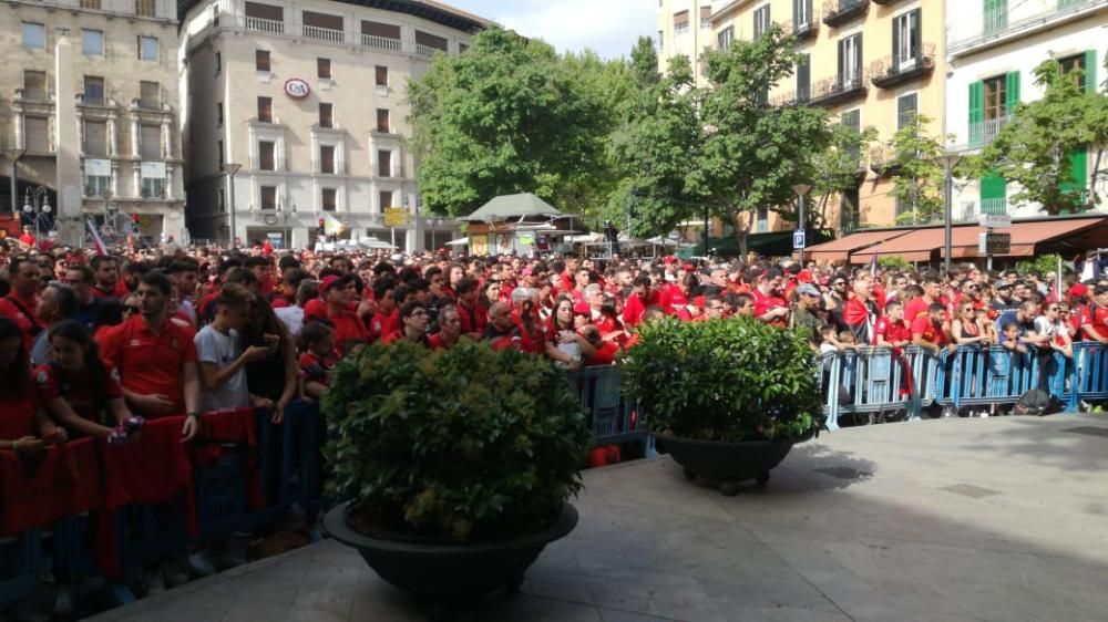 Fans feiern Ausfstieg von Real Mallorca