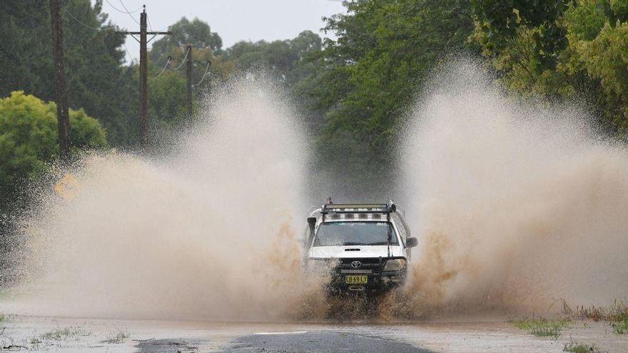 Australia continúa la evacuación por las inundaciones, que dejan un muerto