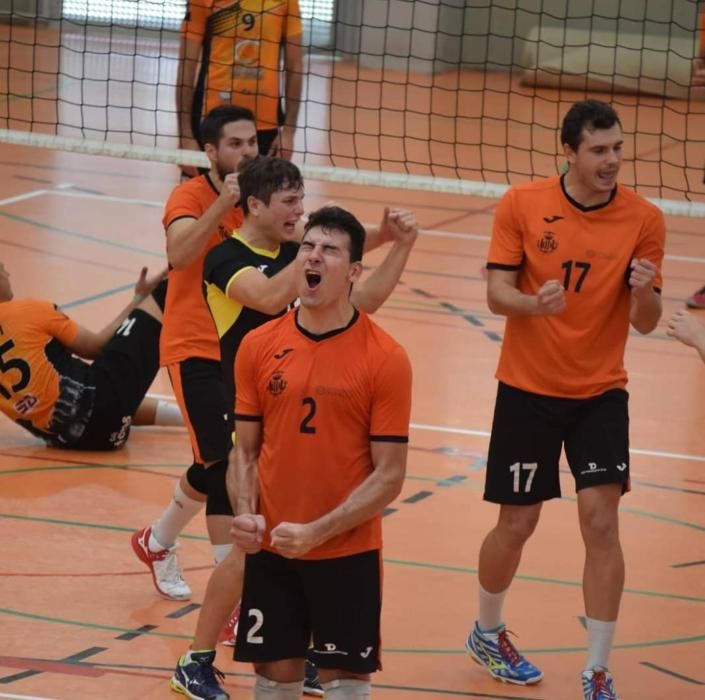 Doble ascenso del Club Voleibol Valencia