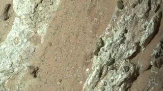 Una intrigante roca revela posible vida antigua en Marte