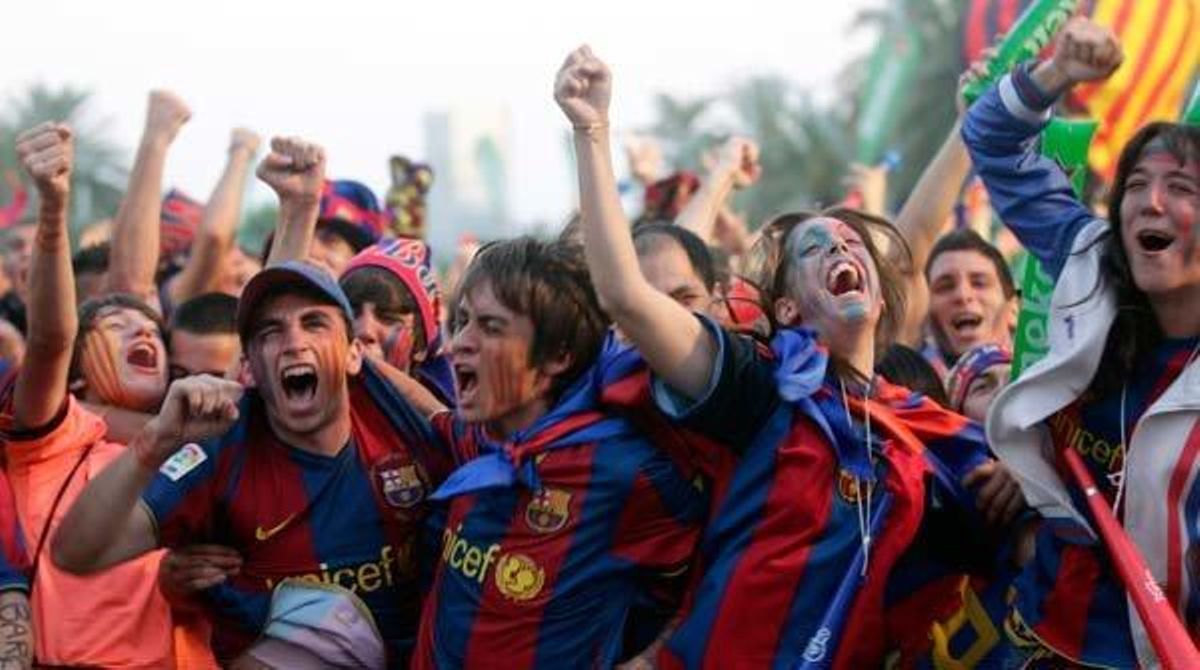 Milers d’aficionats blaugrana han seguit la final de la Champions League a la pantalla gegant instal·lada al passeig de Lluís Companys.