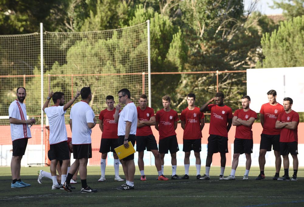 Primer entrenament  del CE Manresa