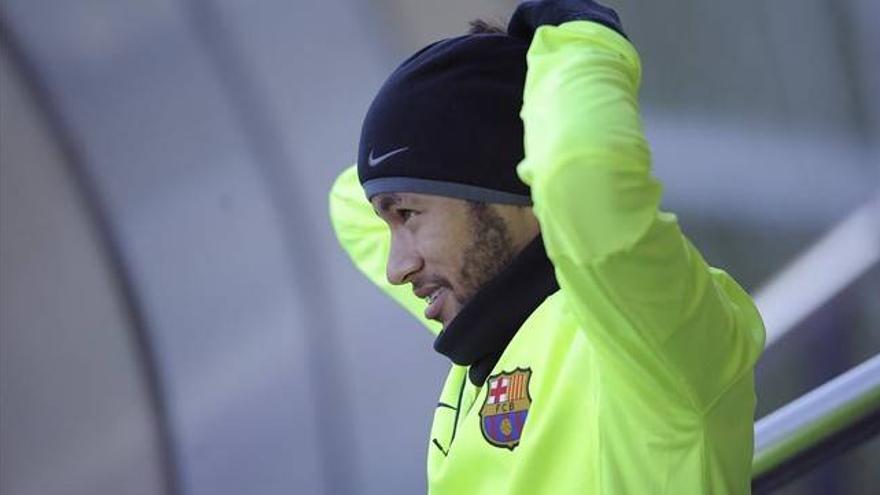 Neymar vuelve al grupo y podrá jugar contra el Córdoba