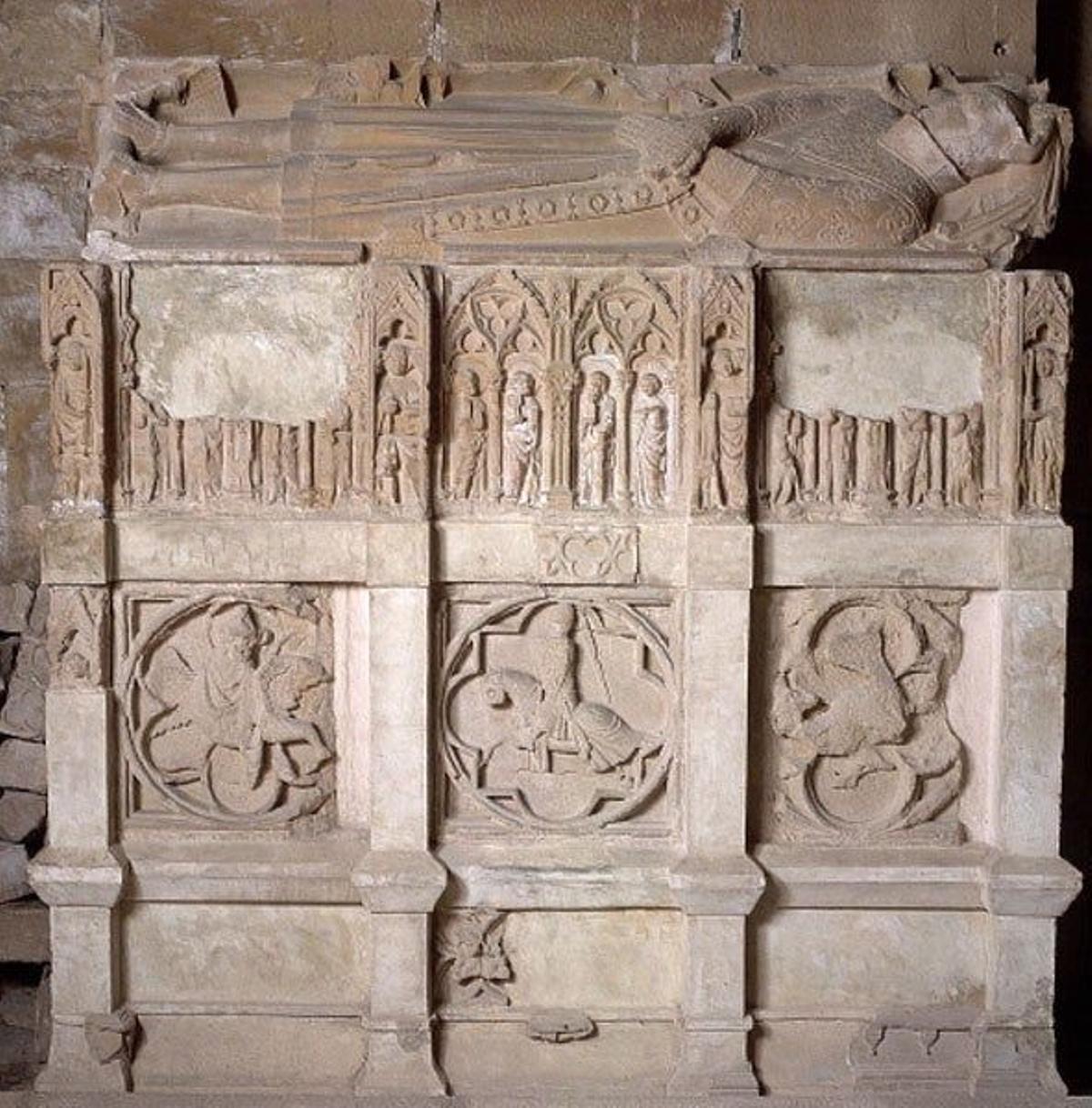 Sepulcros reales del monasterio de Poblet.