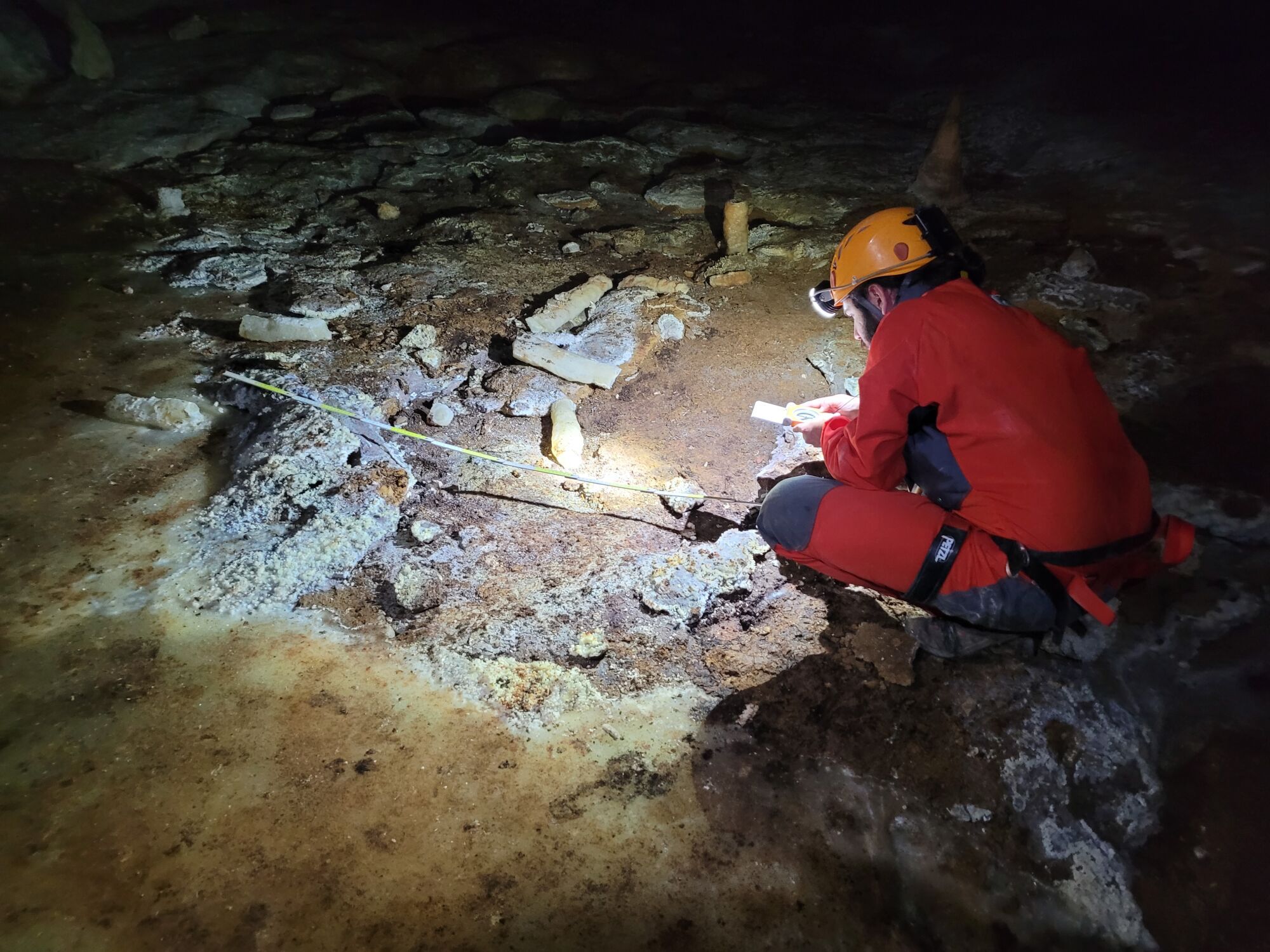 Cueva de las Estegamitas, en Málaga capital, única en el mundo por su configuración y declarada Monumento Natural