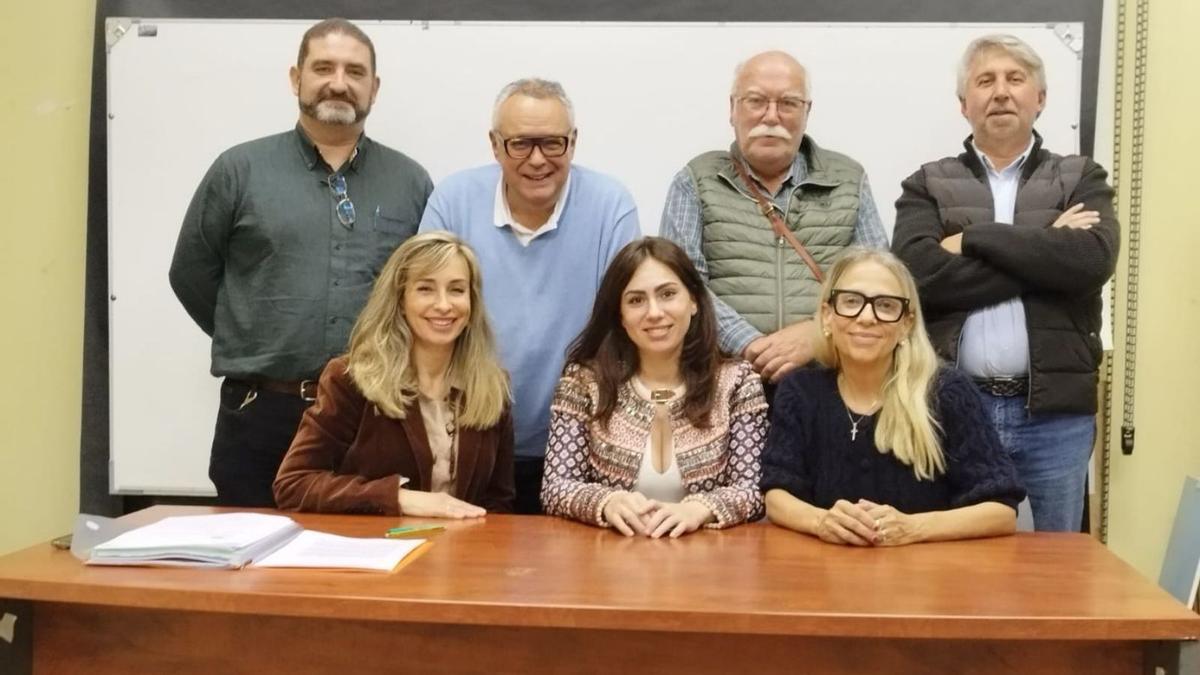 La ejecutiva de la Sociedad Económica de Amigos del País de Avilés y Comarca.