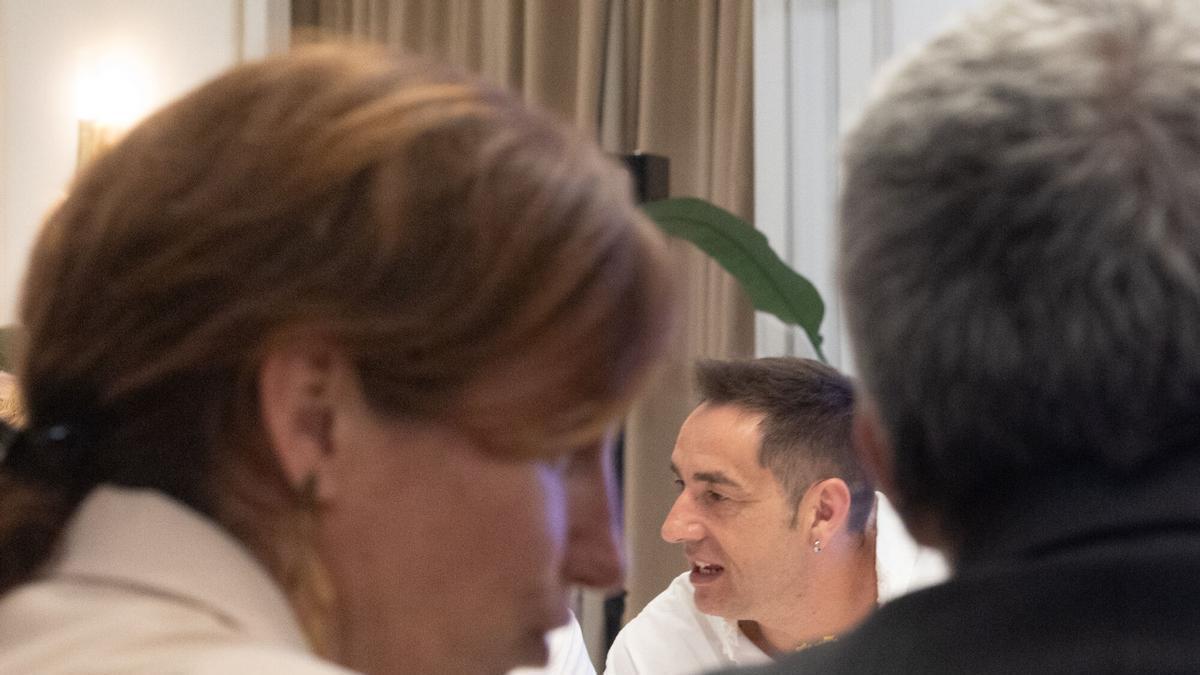 La ministra de Sanidad, Mónica García, y el diputado de Más Madrid en la Asamblea autonómica, Emilio Delgado.