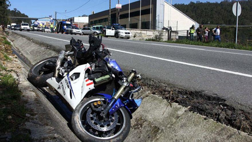 Muere en Cangas un motorista tras colisionar con un turismo