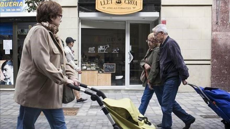 Las ventas del comercio moderan su subida al 4,9% en julio