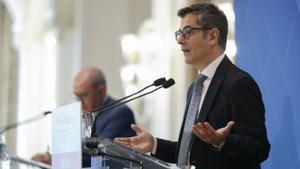 El ministro de Presidencia, Félix Bolaños durante su intervención en el Forum Europa en un hotel de Málaga este miércoles.