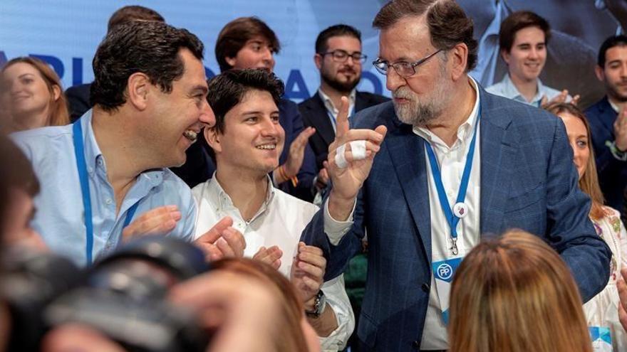 Rajoy intenta ganar tiempo en el ‘caso del máster’