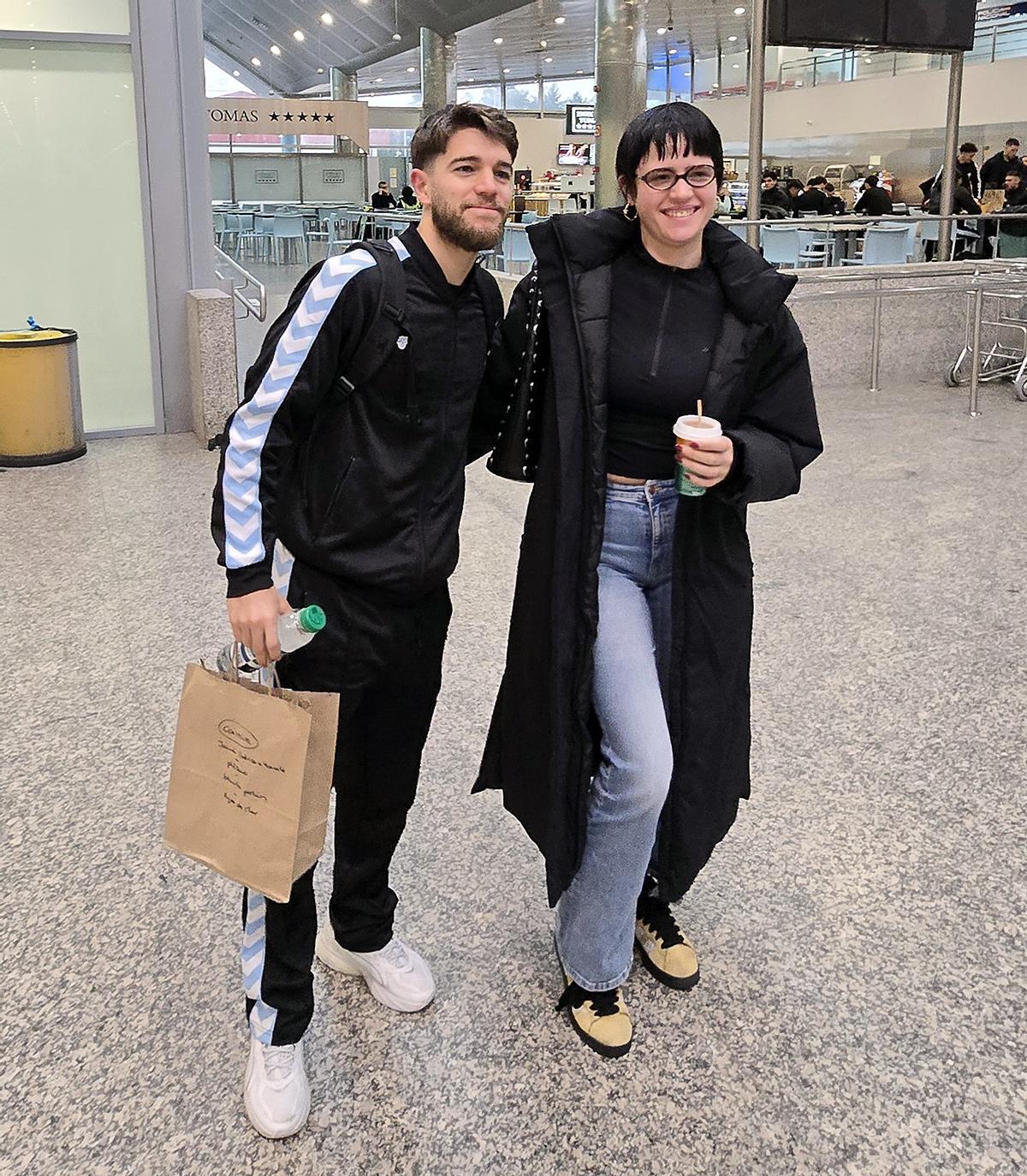 La expedición del Celta pone rumbo a Belgrado desde el aeropuerto de Vigo La expedición del Celta pone rumbo a Belgrado desde el aeropuerto de Vigo