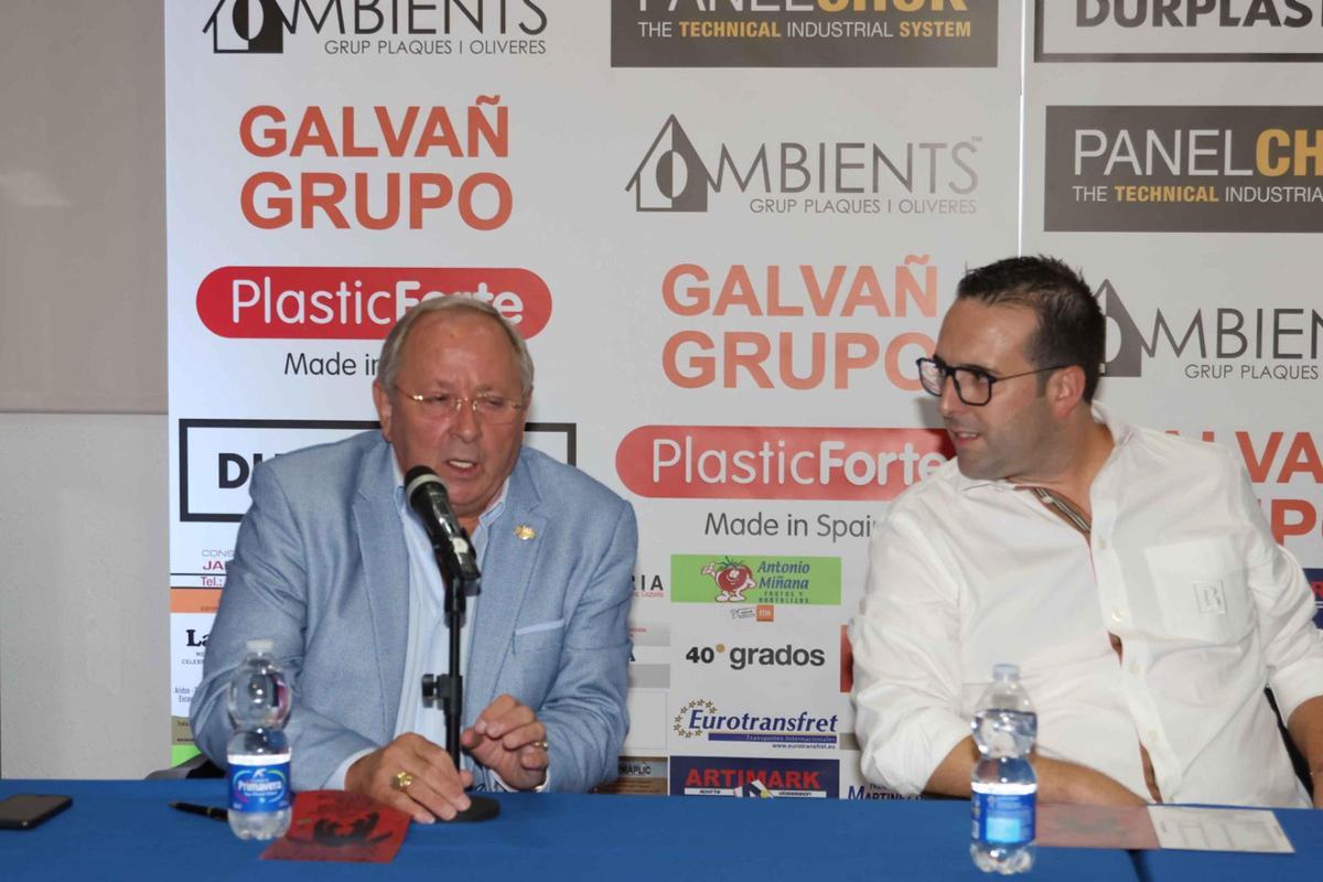 Villena presenta el cartel de la corrida de Manzanares, Roca Rey y Alfredo Bernabéu