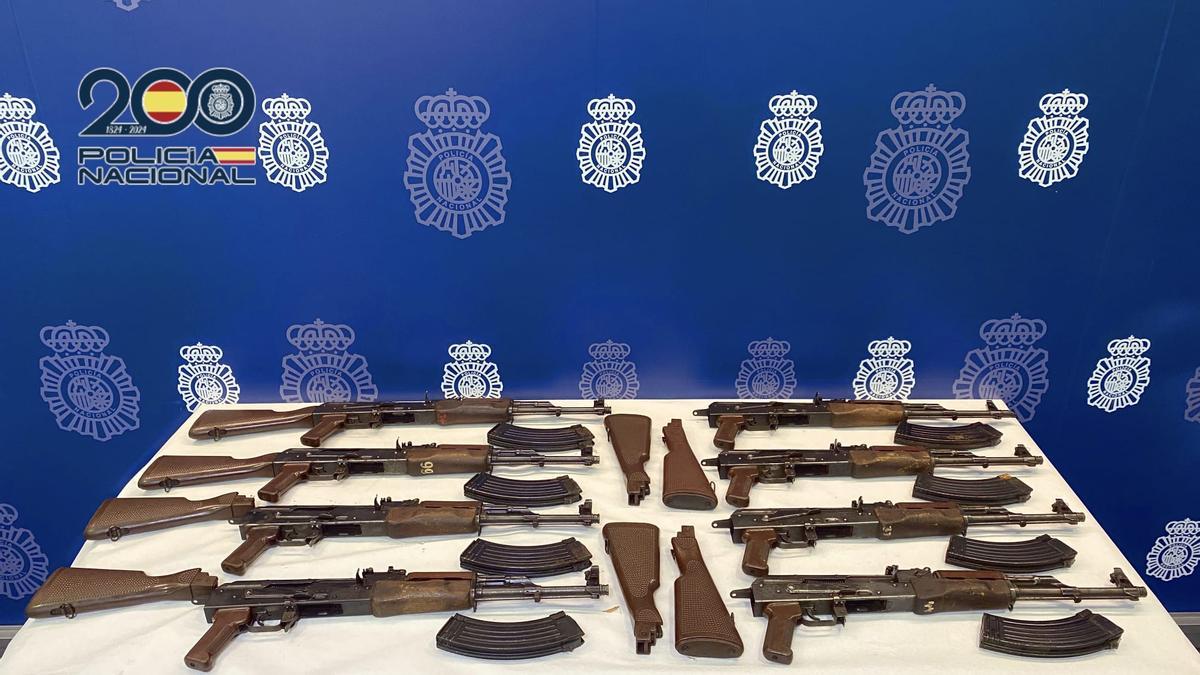 Las armas de guerra incautadas.