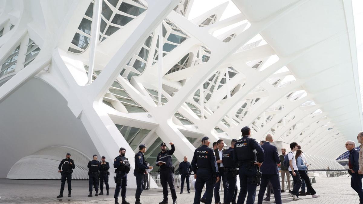 Últimos preparativos en el Ciudad de las Ciencias para el funeral de Estado