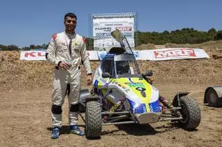 El piloto de autocross de Llanera que quiere dar el salto a Europa: "Estar en Italia en septiembre es ahora mismo mi sueño"