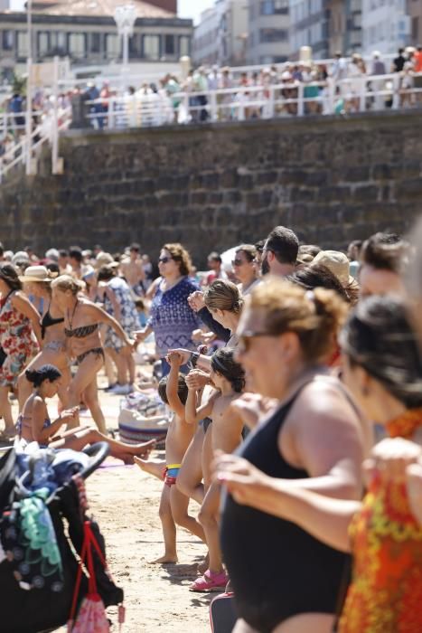 La danza prima y el Restallón en Gijón