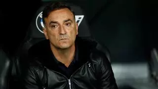Carlos Carvalhal dejará de ser entrenador del Olympiacos