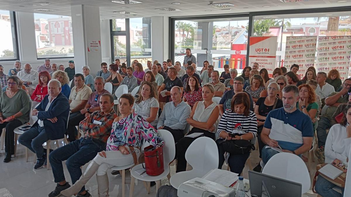 Jornada de UGT sobre 'Riesgos psicosociales en el ámbito laboral'