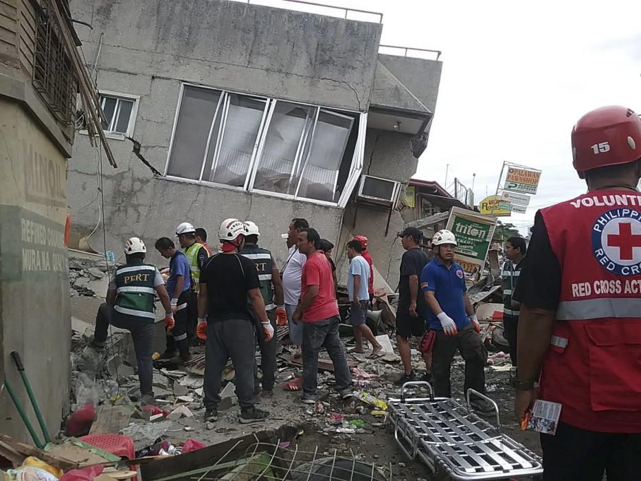 Al menos cuatro muertos por terremoto de 6,8 en el sur de Filipinas