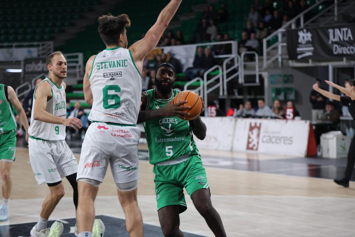 Fotogalería | Las imágenes del Cáceres - Toledo
