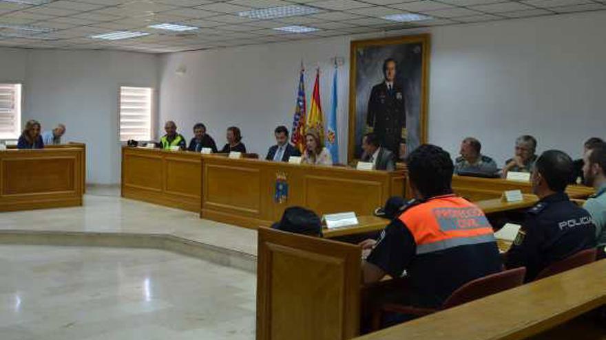 La delegada del Gobierno muestra su preocupación por el conflicto con el &quot;top manta&quot;