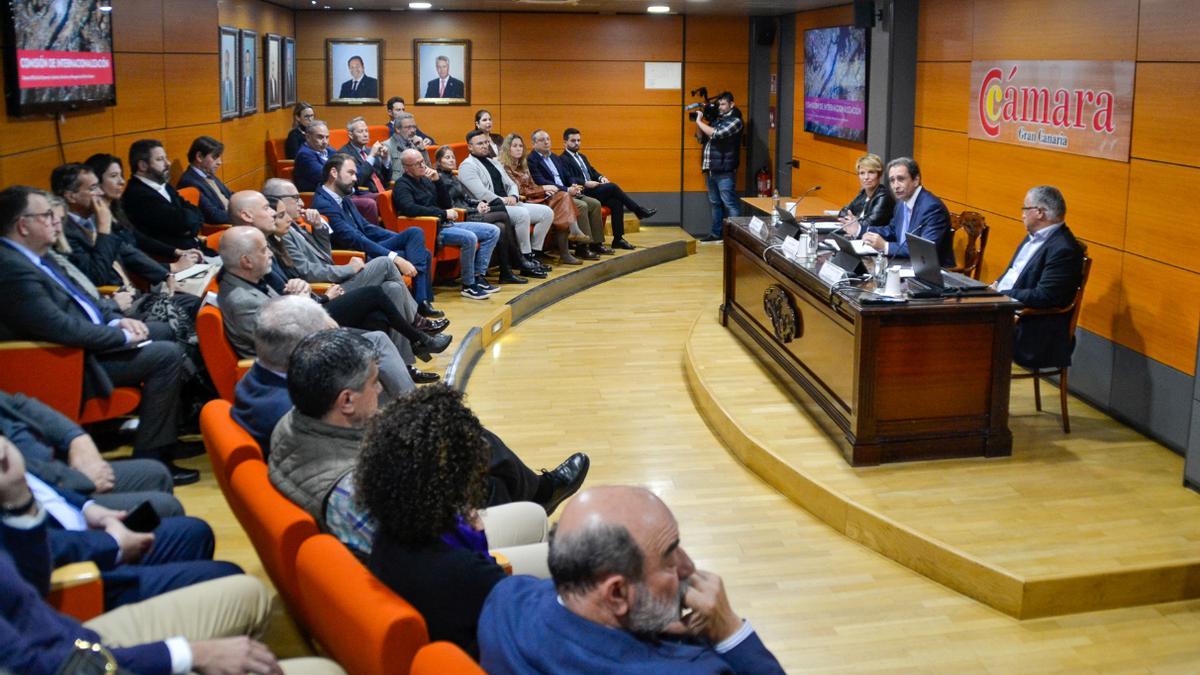 Presentación de la Comisión de Internacionalización de la Cámara de Comercio de Gran Canaria ante empresarios y autoridades.