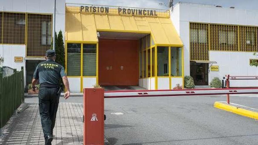 La entrada al centro penitenciario. // Brais Lorenzo