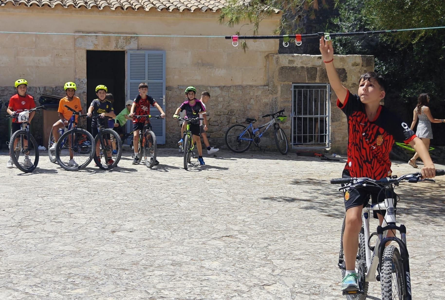 FOTOS | Las imágenes de Sant Joan 2025 en los pueblos de Mallorca