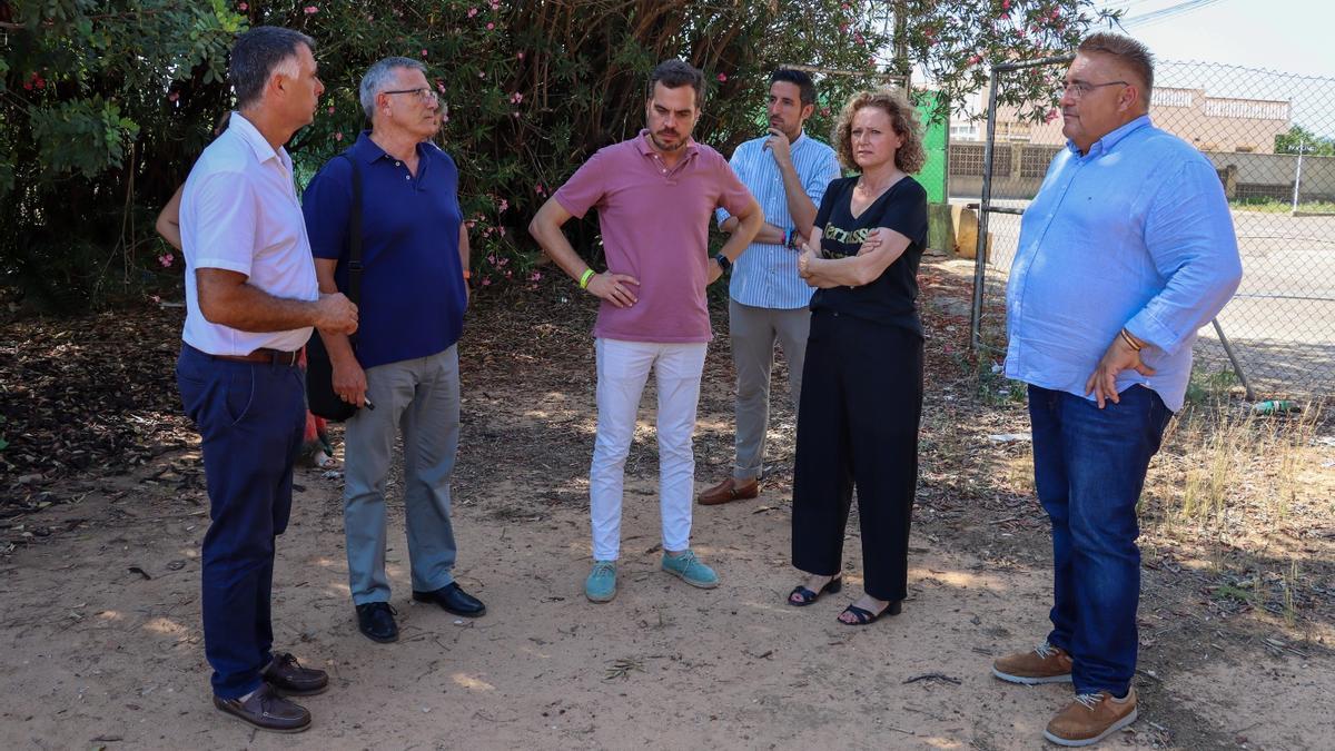 Pedro Cuesta visita el 'Camp dels Garrofers'