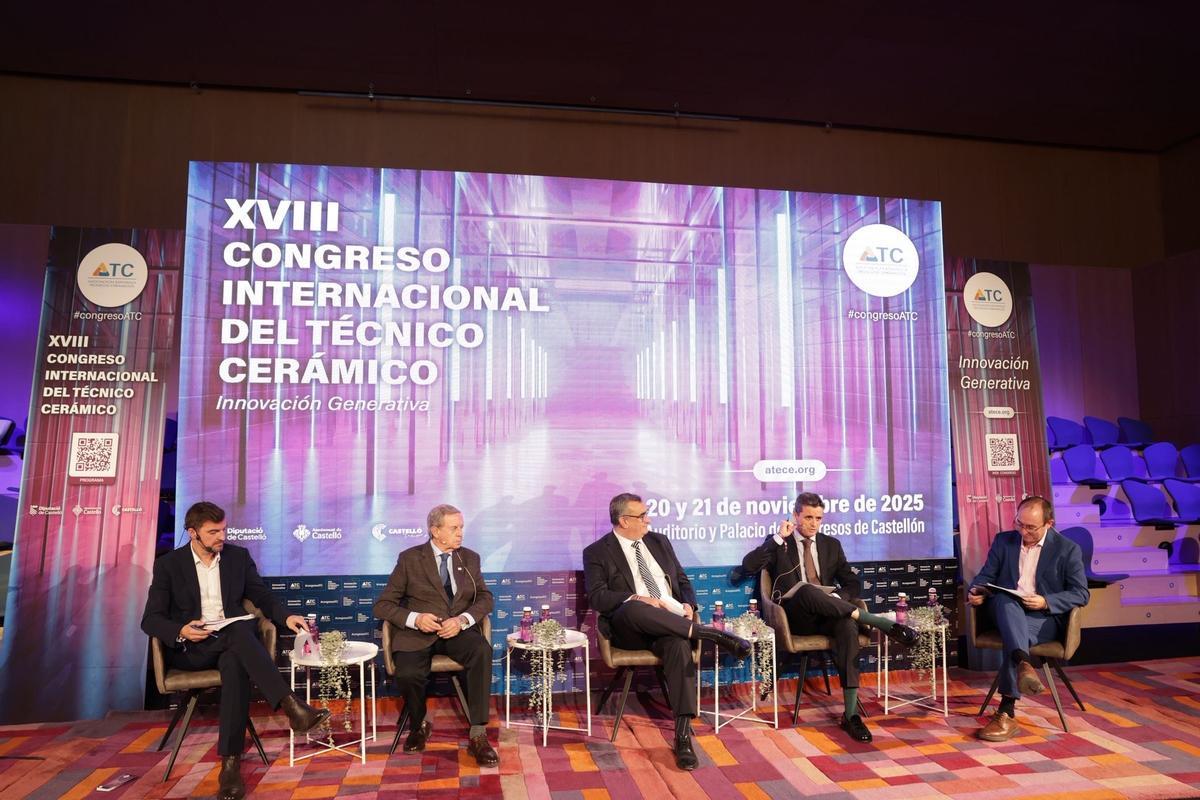 La mesa de diálogo sobre el clúster cerámico ha puesto el punto final a esta cita.