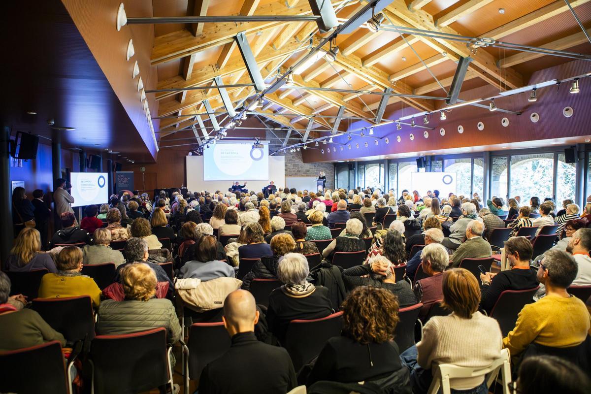 Més de 200 Gastrosàvies es reuneixen per assegurar el futur de la cuina catalana.
