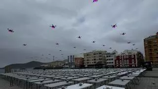 300 drones y una danza de luces 3D: así se construyó el espectáculo de Quevedo que iluminó el cielo de Las Canteras