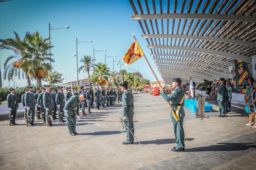 La Guardia Civil recibe un homenaje en Torrevieja