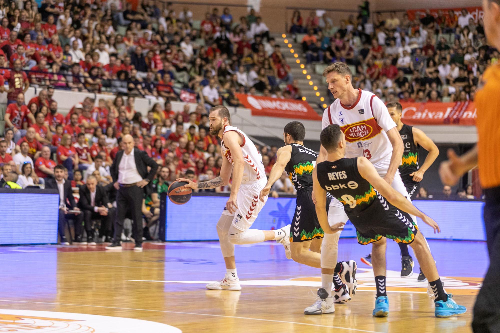 UCAM Murcia - Bilbao Basket en imágenes.