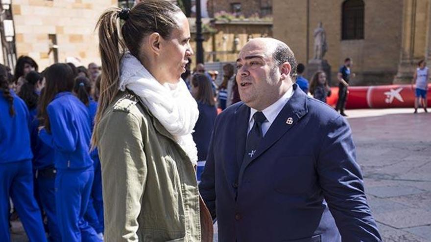 Caunedo se reúne con su equipo y espera ir al cine en la jornada de reflexión