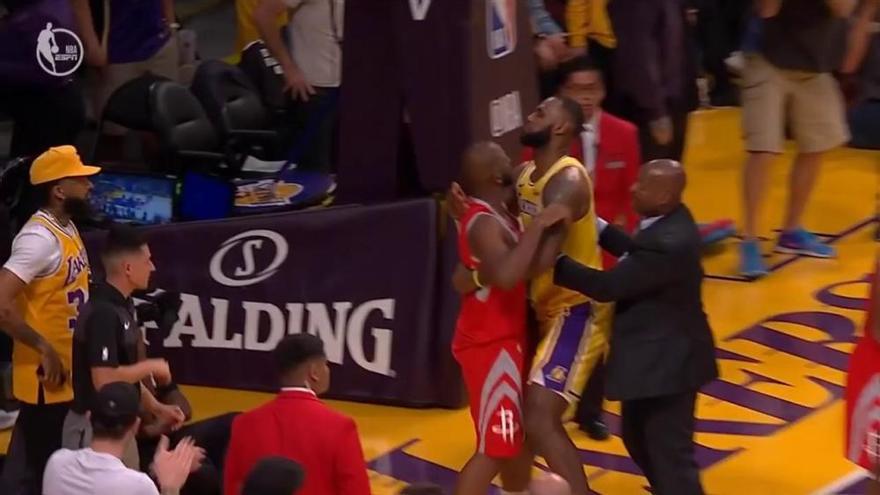 Pelea: Chris Paul le hace un Mourinho a Rondo y se lían a puñetazos