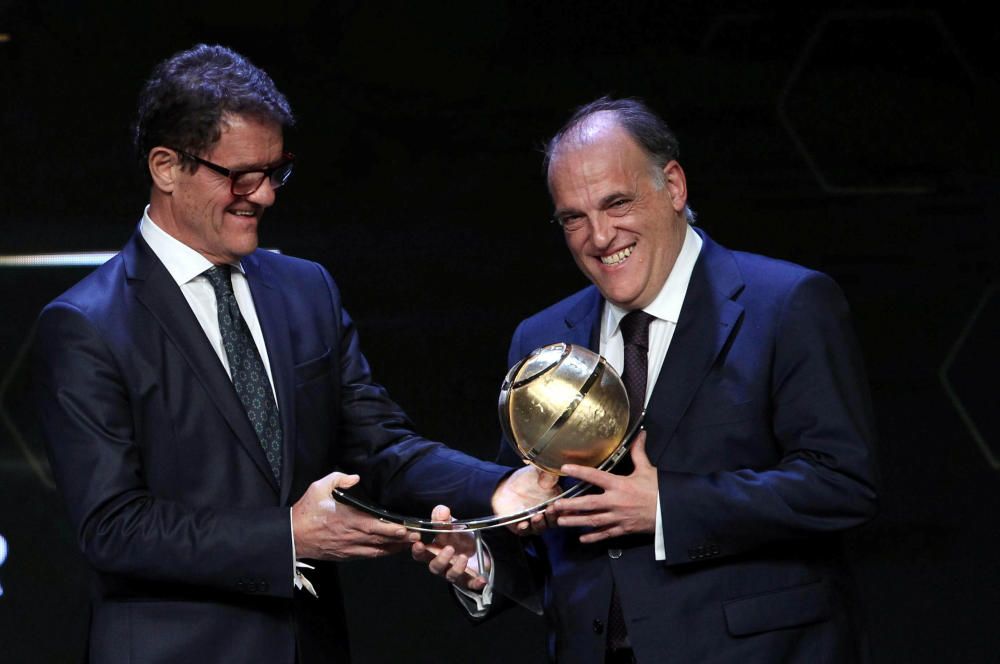 Javier Tebas Medrano receives the Best League of ...