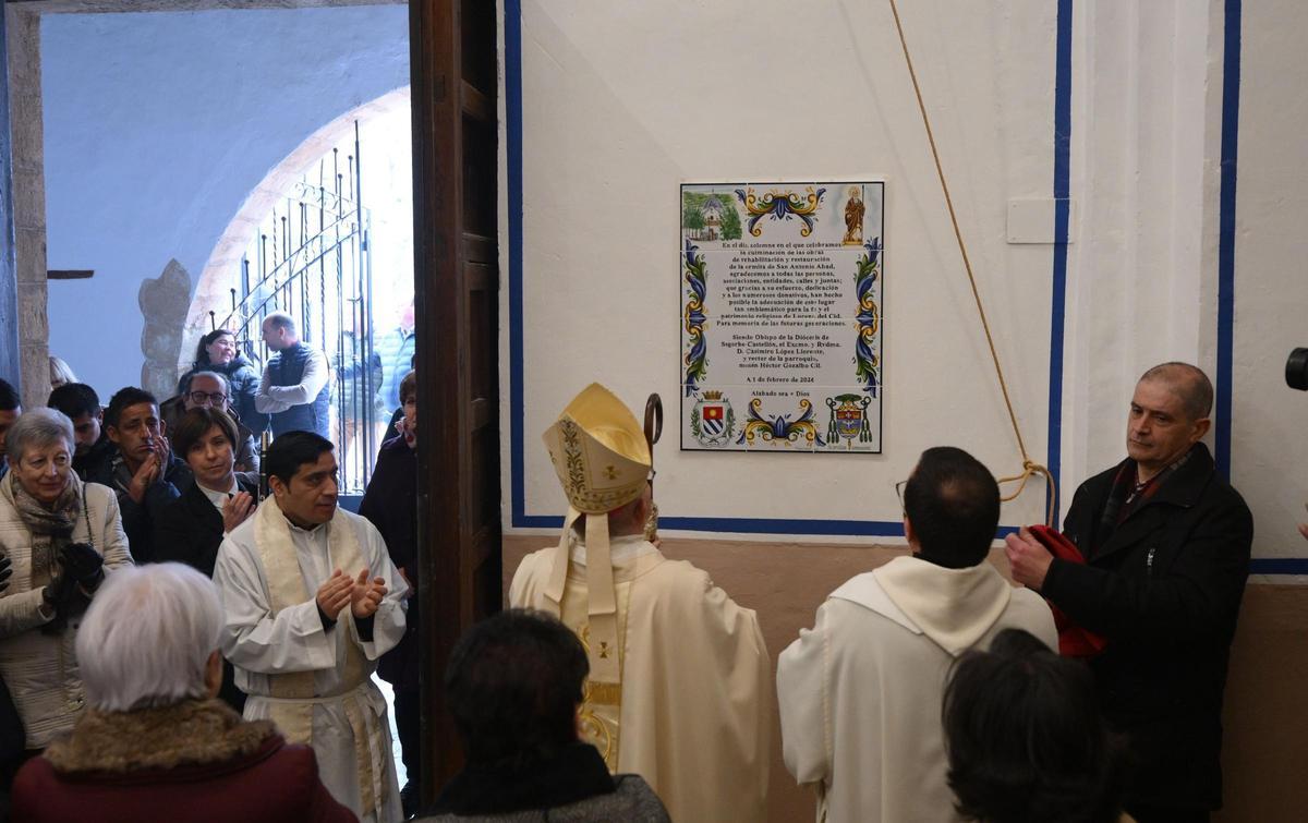 Bendición de la remodelación de la ermita de Sant Antoni Abat de Llucena Bendición de la remodelación de la ermita de Sant Antoni Abat de Llucena
