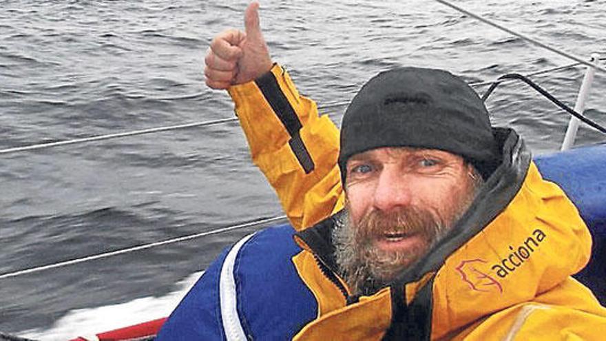 Javier ´Bubi´ Sansó, feliz tras cruzar ayer el cabo de Hornos.