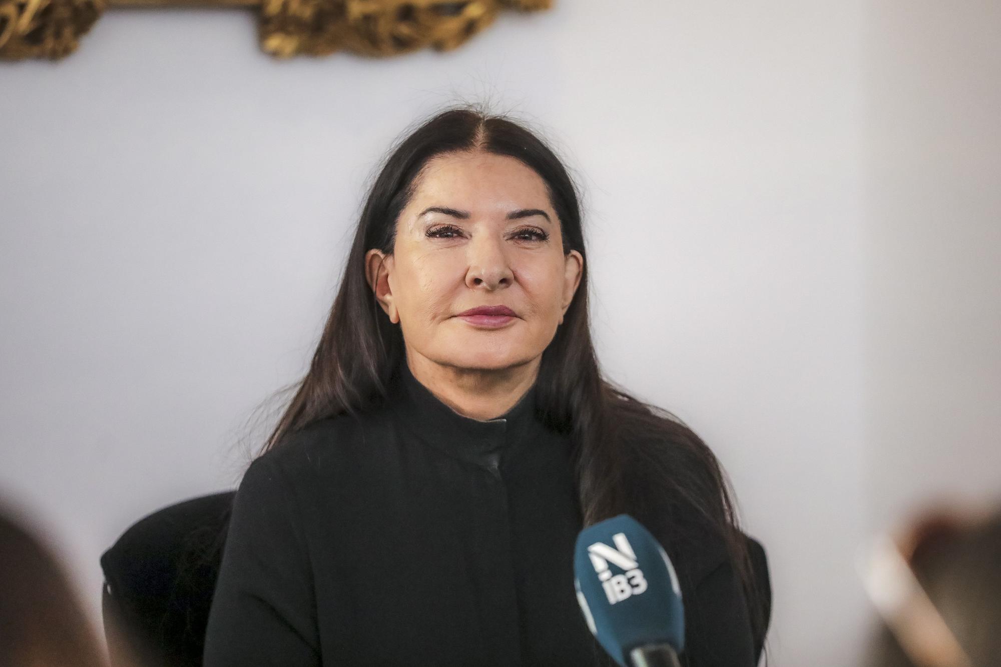 Marina Abramović in der Galerie Horrach Moya in Palma de Mallorca