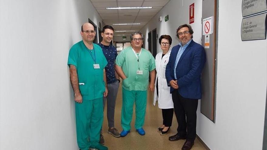 Visita del responsable de Urología de León al Reina Sofía