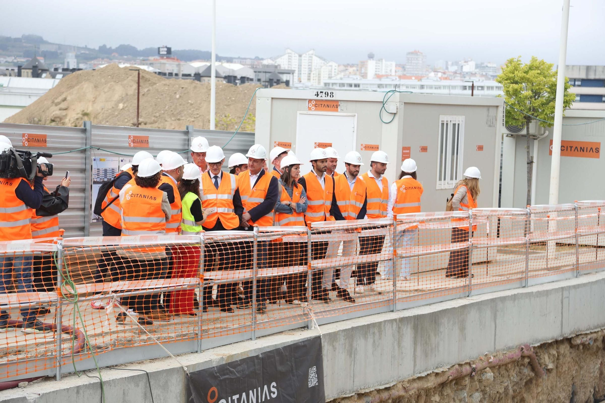 Salvador Illa e Inés Rey visitan las obras de Xuxán