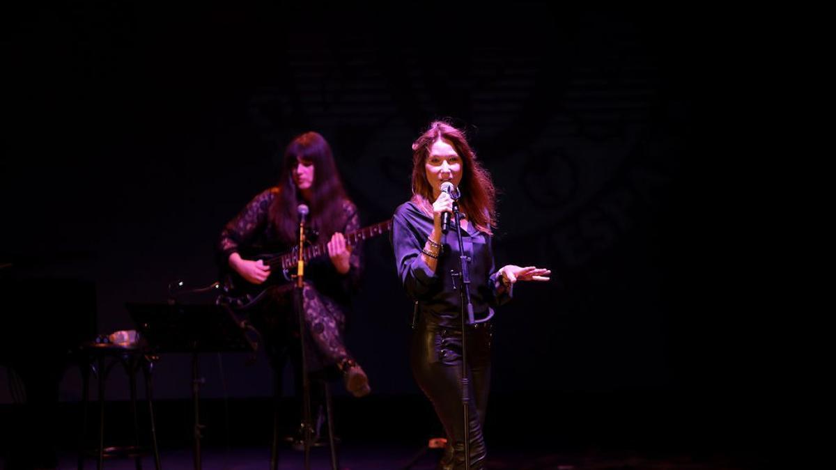 Carla Bruni en Cartagena, durante su actuación en La Mar de Músicas