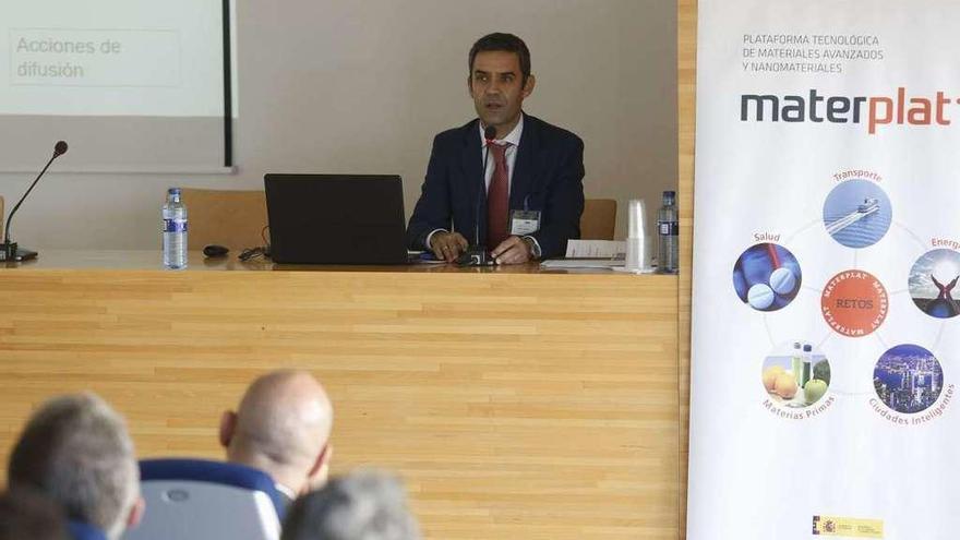 Miguel Ángel Rodiel, coordinador de Materplat, ayer, en el salón de actos del ITMA.