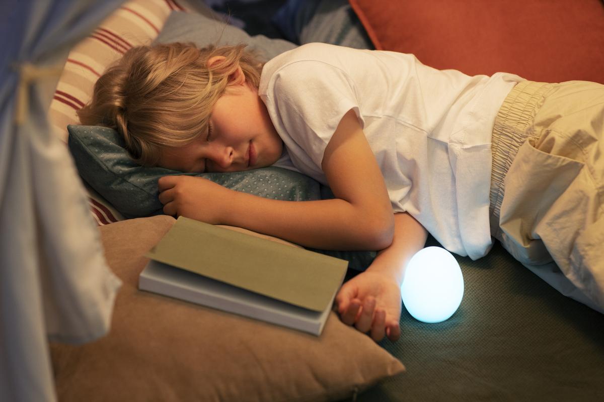 Luz de noche LED para bebé con 8 cambios de luz Luz de noche para niños  Lámpara de noche Ayuda para dormir Luz de noche Lámpara de lactancia de