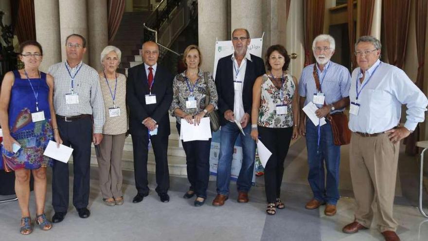 Algunos de los estudiantes del programa, ayer en el Teatro García Barbón.