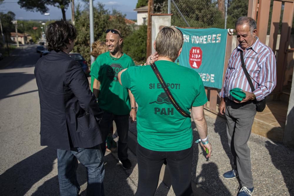 Aturen el desnonament d'una família amb menors a Caldes de Malavella