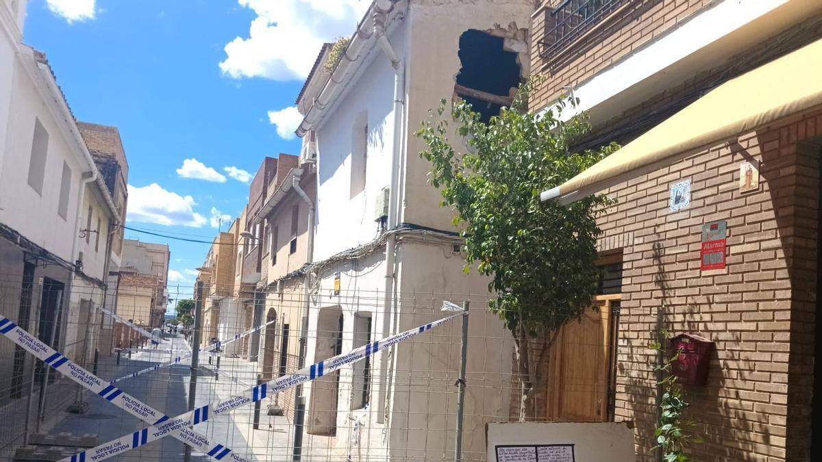 La vivienda en peligro de derrumbe.